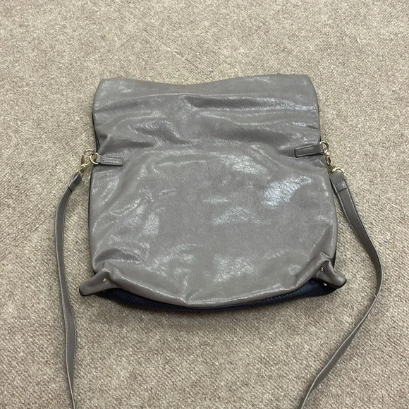 Black‎ & Gray Crossbody Purse - Picture 4 of 7